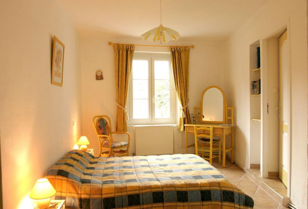 Moulin De Cornevis Bed And Breakfast Privas Δωμάτιο φωτογραφία
